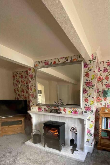Cute And Cosy 2 Bed Cottage Honley Buitenkant foto