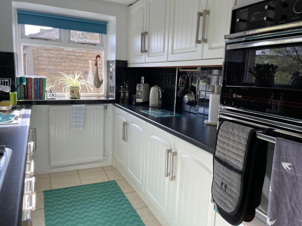 Cute And Cosy 2 Bed Cottage Honley Buitenkant foto